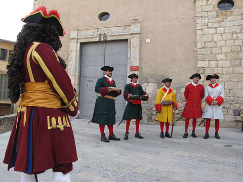 Sortida de l'antic convent de la Merc&egrave;