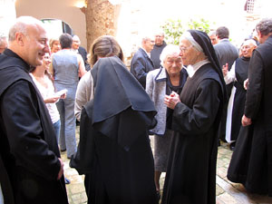 Inauguració de la restauració del claustre de Sant Daniel