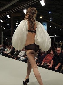 Sal&oacute; Tot Nuvis 2013