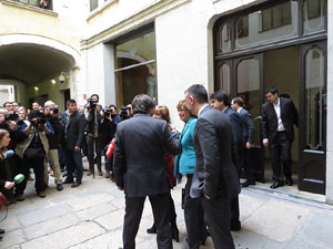 Ple de ren&uacute;ncia de Carles Puigdemont com alcalde de Girona