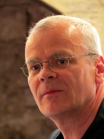 Erdmut Wizisla,  director
de lArxiu Walter Benjamin, de lAkademie der Künste de Berlín, durant la inauguració