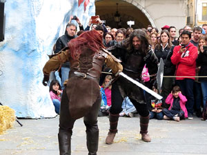 Girona de Gel i Foc. Combats medievals pel grup Drakònia. Estrena de la sisena temporada de Joc de Trons a Girona