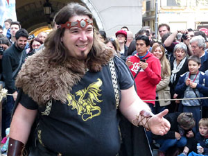 Girona de Gel i Foc. Combats medievals pel grup Drakònia. Estrena de la sisena temporada de Joc de Trons a Girona