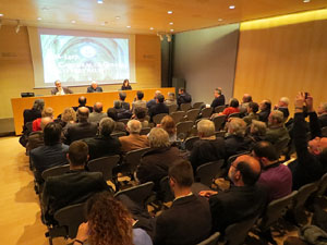Inauguraci&oacute; de l'exposici&oacute; 1416-1417. La Catedral de Girona, una o tres naus?, al Col&middot;legi Oficial d'Arquitectes a Girona