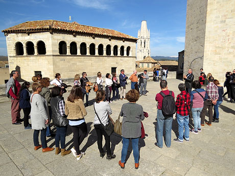 Festival MOT. La Girona de Miquel Fañanas. Ruta literària a través de les seves obres ambientades a Girona
