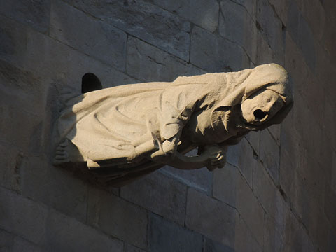 L'anomenada Bruixa de la Catedral, l'única gàrgola antropomòrfica de la Seu
