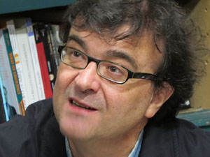 Signatura de llibres de Javier Cercas a la llibreria Geli de Girona