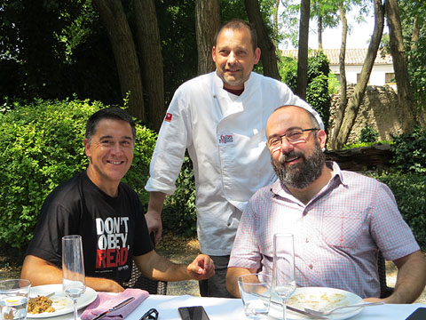 Martí Gironell, Jaume Vila i Josep Campmajó, durant la presentació