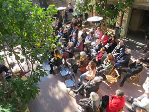 Dia de la Mem&ograve;ria de l'Holocaust i la Prevenci&oacute; dels Crims contra la Humanitat al Pati dels Rabins del Centre Bon