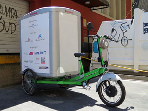 Campanya de recollida d'aliments al Mercat del Lle&oacute;. Presentaci&oacute; pel regidor de Sostenibilitat, Medi Ambient, Participaci&oacute; i Cooperaci&oacute; de l'Ajuntament de Girona Eduard Berloso