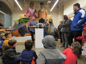 Monstrari de carrer. Inauguraci&oacute; de l'exposici&oacute; de figures de la imatgeria festiva popular de Nuxu Perpiny&agrave