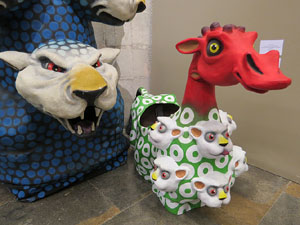 Monstrari de carrer. Exposici&oacute; de figures de la imatgeria festiva popular de Nuxu Perpiny&agrave