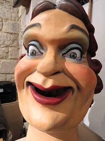 Capgr&ograve;s de la Majordoma de Sant Narc&iacute;s. Escola Bressol Olivera. 2013. Disseny i construcci&oacute; Nuxu Perpiny&agrave;