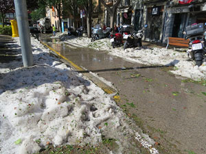Tromba d'aigua i calamarsa a la ciutat de Girona el 30 de juny 2017. El dia despr&eacute;s