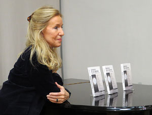 Llibreria Geli. Presentaci&oacute; del llibre En busca de la llibertad, de Montse Batlle