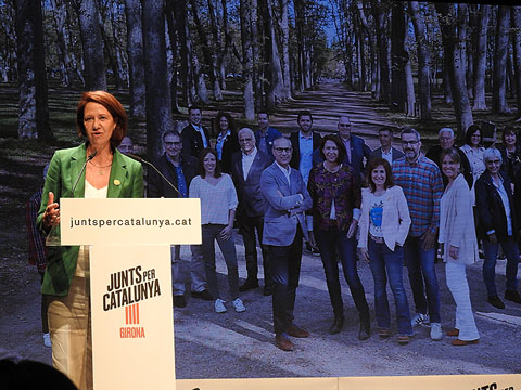 Marta Madrenas durant el seu parlament