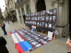 Concentraci&oacute; per la pau a Donbass a la pla&ccedil;a del Vi
