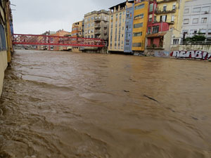 La crescuda de l'Onyar el dimecres 22 de gener 2020 a conseqüència del temporal Gloria