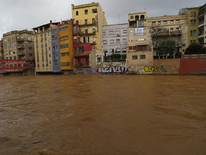 La crescuda de l'Onyar el dimecres 22 de gener 2020 a conseqüència del temporal Gloria