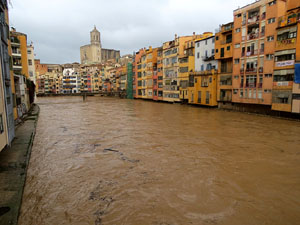 La crescuda de l'Onyar el dimecres 22 de gener 2020 a conseqüència del temporal Gloria