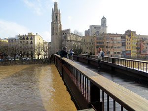 La crescuda de l'Onyar el dimecres 22 de gener 2020 a conseqüència del temporal Gloria