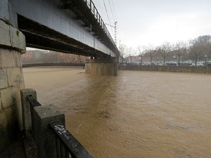 La crescuda de l'Onyar el dimecres 22 de gener 2020 a conseqüència del temporal Gloria