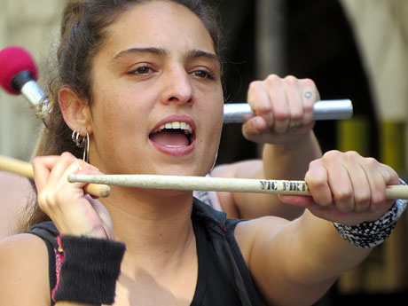 Commemoraci&oacute; del Dia de la Dona 2024 a la pla&ccedil;a de l'U d'octubre de 2017