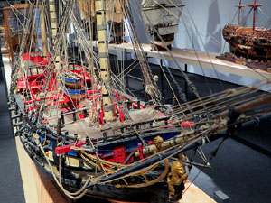 Exposici&oacute; 'Girona prop del mar' de modelisme naval a la Casa de Cultura