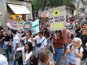 Manifestaci&oacute; contra el canvi clim&agrave;tic organitzada per Fridays for Future i Revoluci&oacute; o Extinci&oacute;