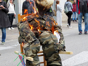Manifestaci&oacute; 'Fem fora al rei espanyol de Girona'