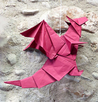 Drac fet amb la tècnica de l'Origami