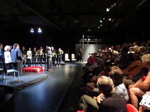Representació de 'El Pessebre gòtic de Girona' de Josep Tarrés a la sala La Planeta