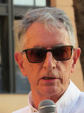 El nét de lhomenatjat, Dàrius Rahola, durant el seu parlament