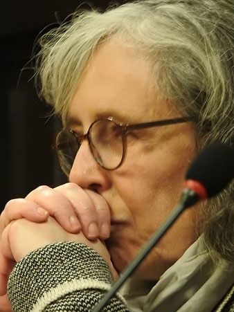 Daniela Rosenfeld, directora del Festival de Cinema Jueu de Barcelona i investigadora de la hist&ograve;ria de la Xo&agrave; i del Poble Jueu, durant l'acte