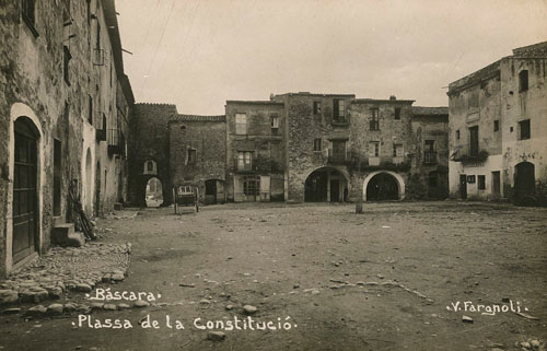 Plaça Major de Bàscara. 1911-1944