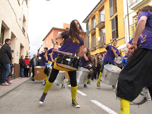 Fira del Porc FIPORC 2014. Animaci&oacute; pels carrers de la vila amb el grup Taxeks de Celr&agrave;