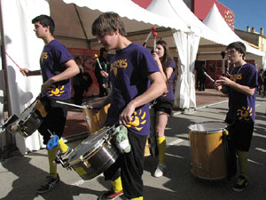 Fira del Porc FIPORC 2014. Animaci&oacute; pels carrers de la vila amb el grup Taxeks de Celr&agrave;