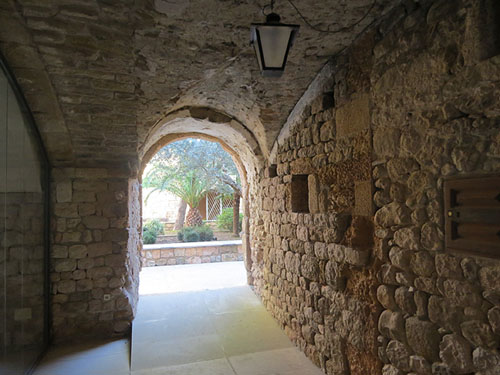 Can&ograve;nica de Santa Maria de Llad&oacute;