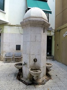 Font a la plaça Major