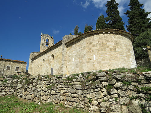Absis de l'esgl&eacute;sia de Santa Maria de Porqueres