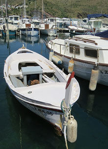 Embarcacions al port de Portbou