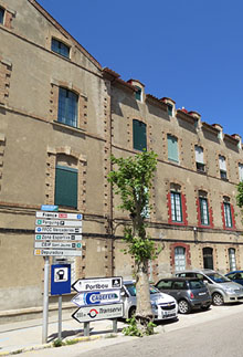 L'anomenada Casa Gran, edificació del segle XIX. Forma part de l'Inventari del Patrimoni Arquitectònic de Catalunya