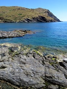 El Cap de Portbou des del port