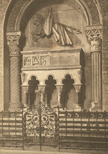 Sepulcre de Ramon Berenguer III a Santa Maria de Ripoll. 1910-1925