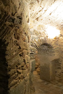 Cripta de l'església de Sant Pere de Rodes