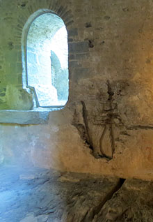 Atri o galilea de l'església de Sant Pere de Rodes