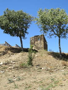 Torre de defensa del monestir de Sant Quirze de Colera