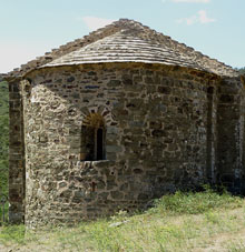 Absis de l'església de Santa Maria de Colera