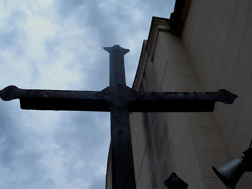 Entrada a l'església de Santa Maria de Sils