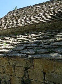 Teulada de l'església de Sant Martí d'Ogassa